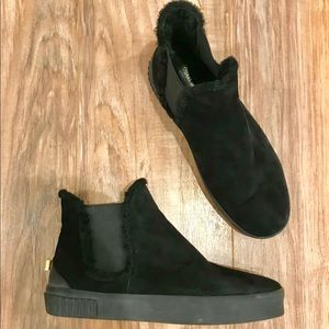 Stuart Weitzman Corgan Sneaker 